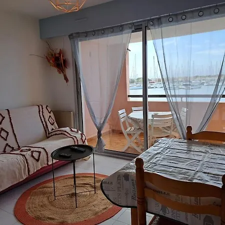 La Brigantine 592, Superbe Vue Pour Ce T2 Avec Piscine. Agde